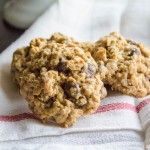 Oatmeal Chocolate Chip Cookies | Club 31 Women | club31women.com #cookies