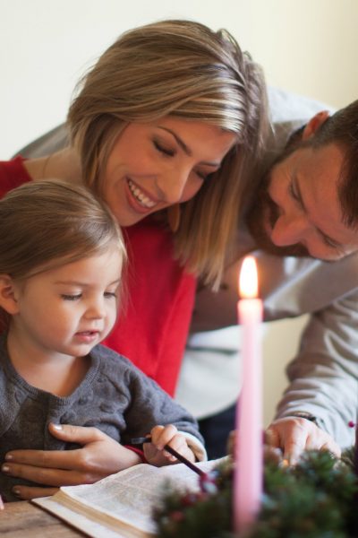 How to Enjoy A Stress-Free, Debt-Free Holiday with Your Family This Year {Real Life with Lisa}