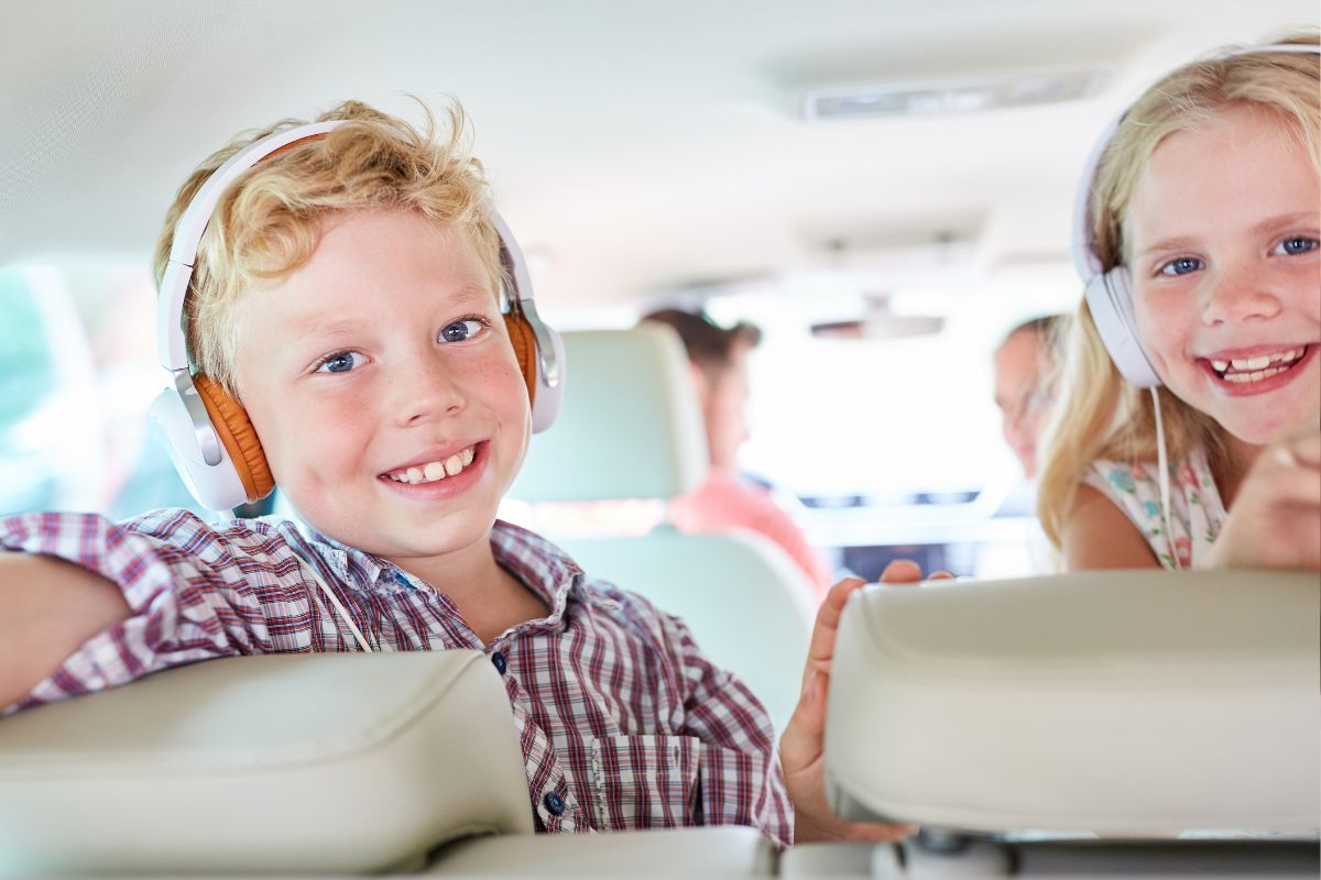 20 Great Audiobooks for Family Road Trips