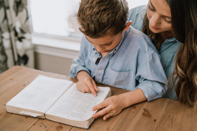 How to Help Your Family Love the Bible with Both Heart and Mind