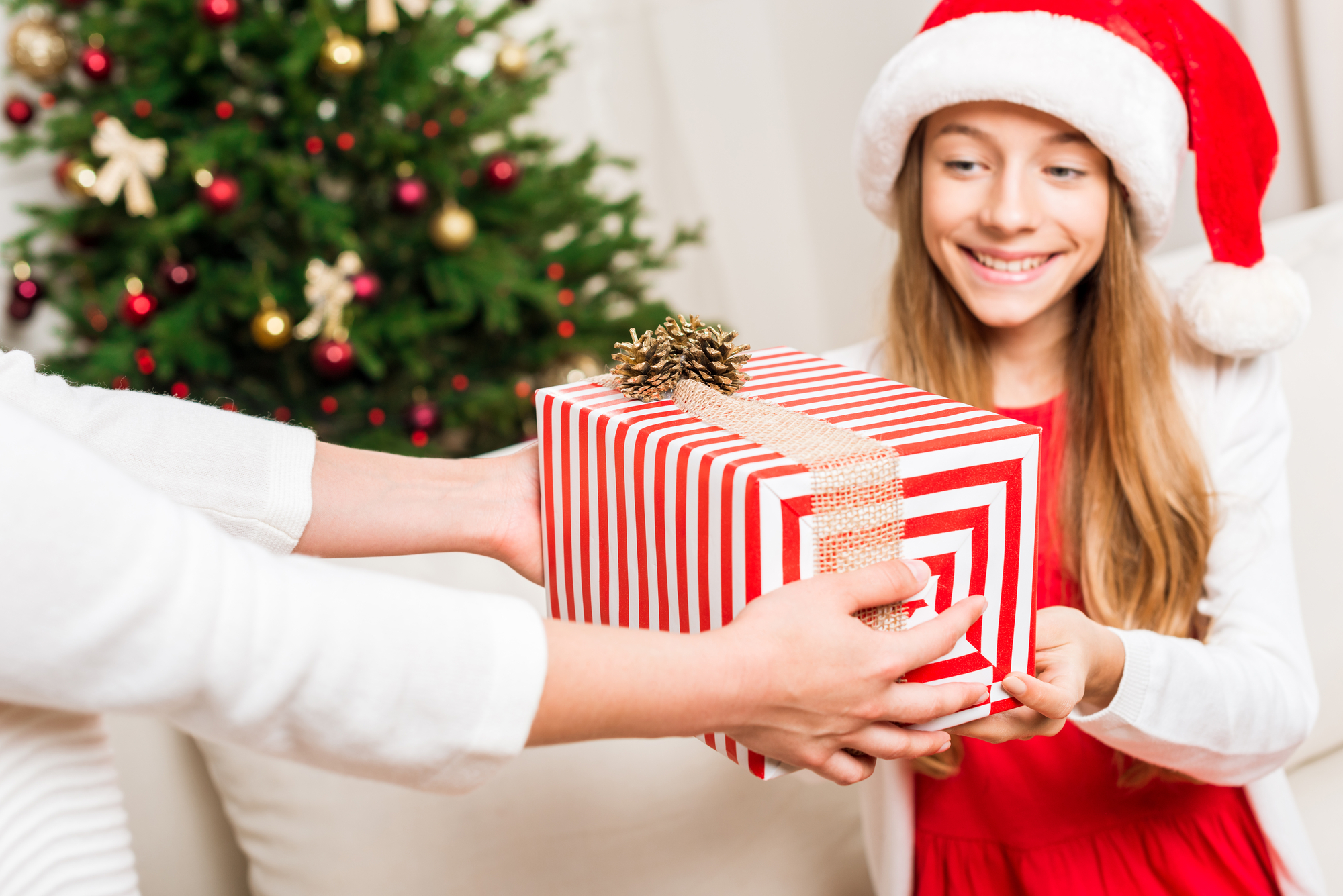 Christmas Gift Guide: for her, him, kids and home - Christina Maria Blog