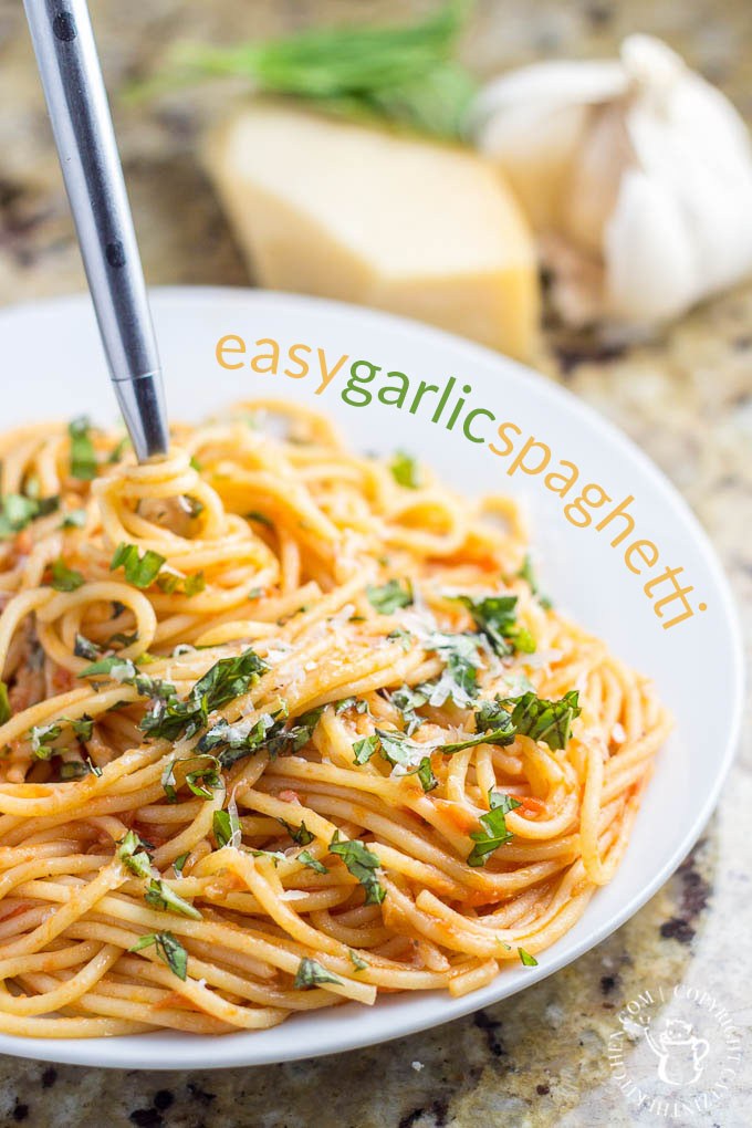 Sometimes life just feels too lazed to make big meals so why not keep it simple? Try this easy spaghetti recipe and enjoy your family! via @Club31Women